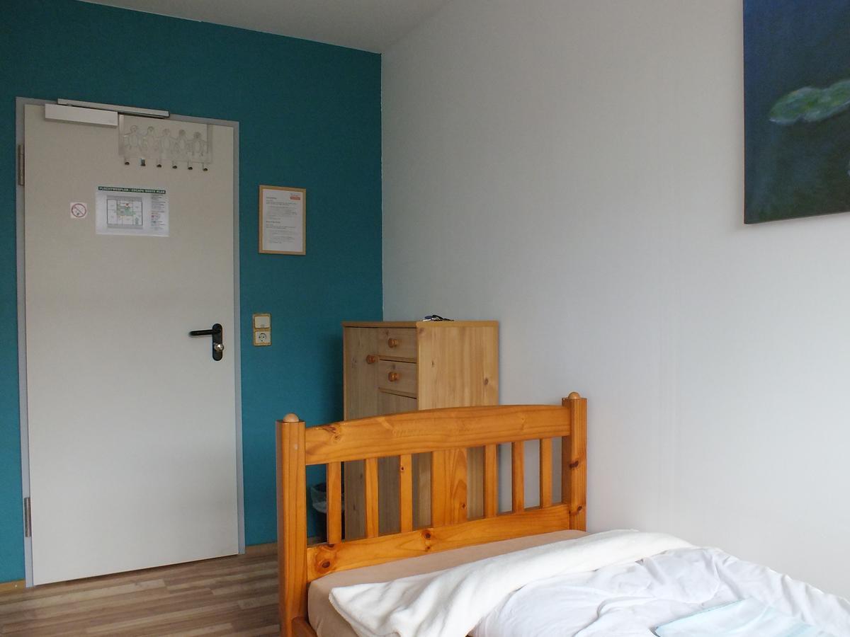 Max Hostel Бонн Екстер'єр фото