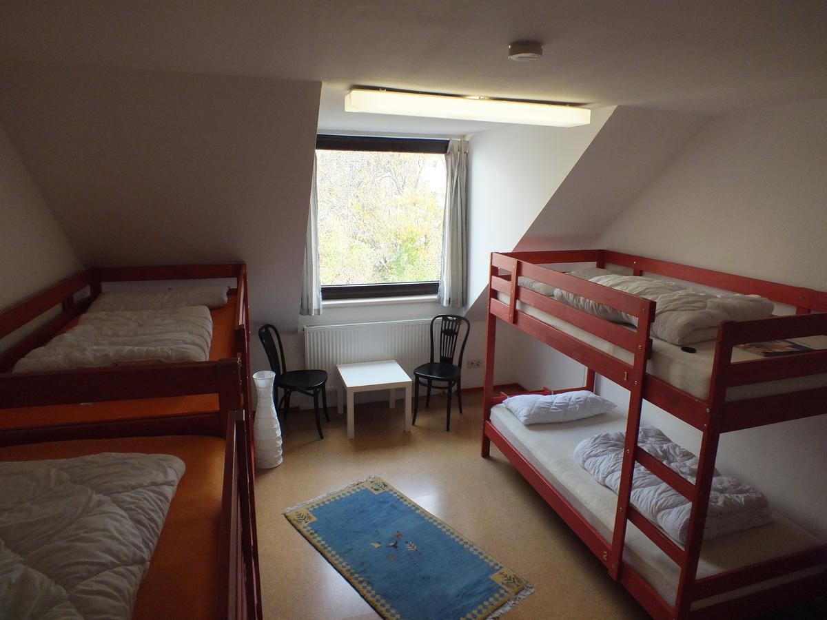 Max Hostel Бонн Екстер'єр фото