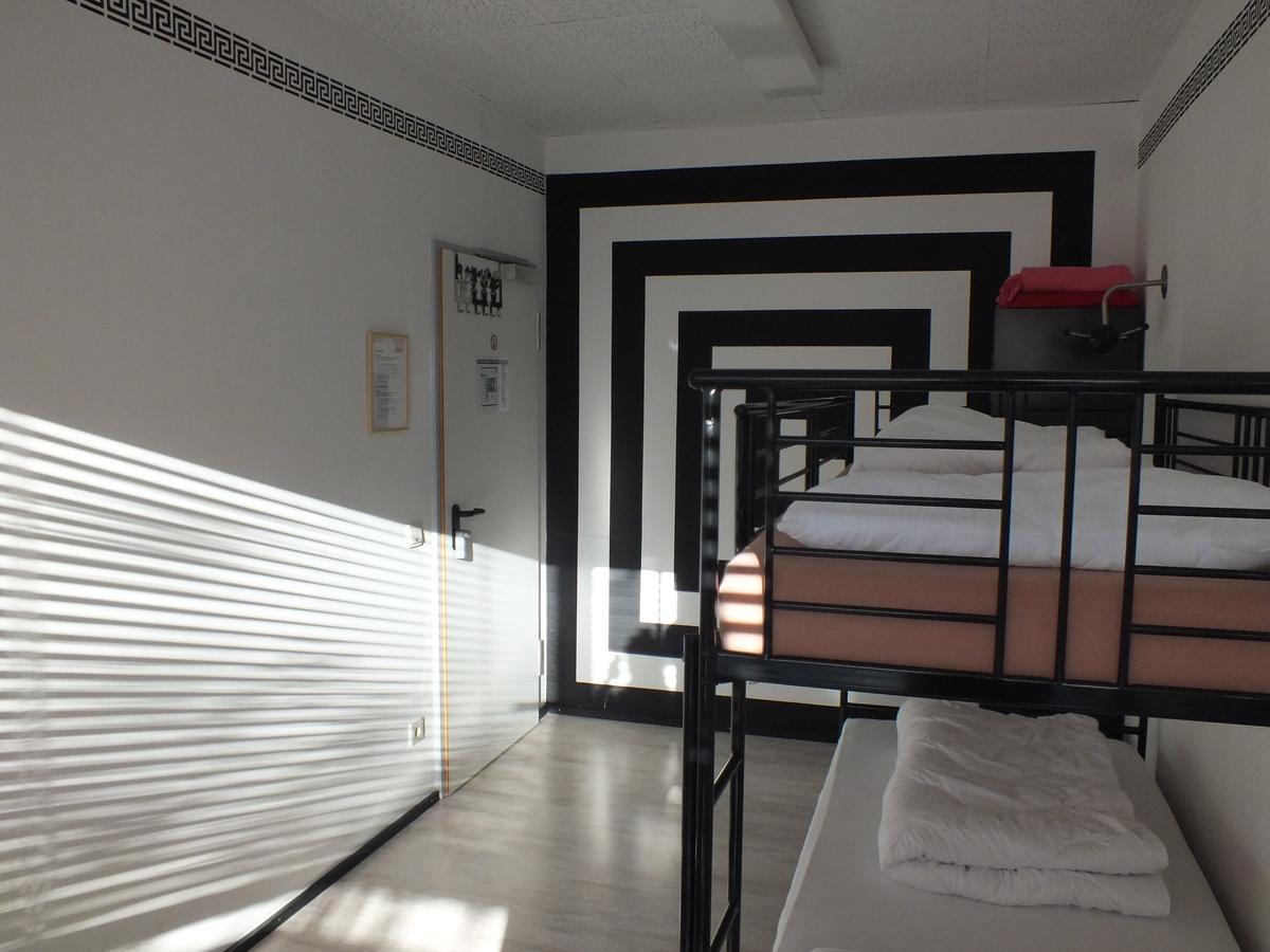 Max Hostel Бонн Екстер'єр фото
