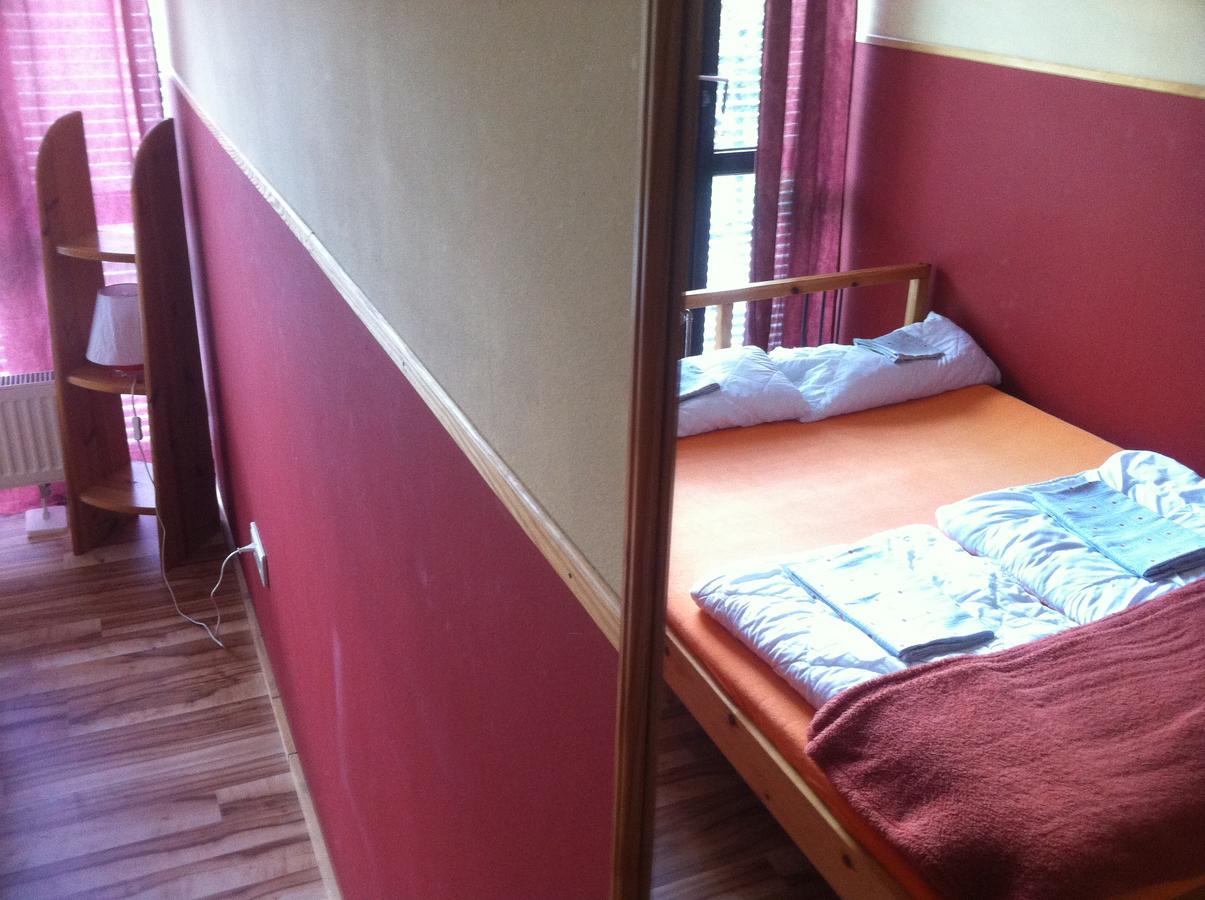Max Hostel Бонн Екстер'єр фото